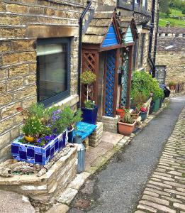 Room in Holiday house - Village Life Holmfirth Image 3