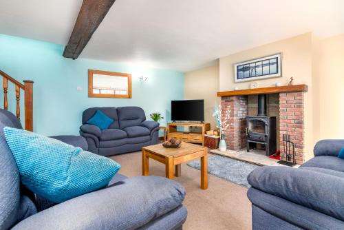 MILLSTONE COTTAGE - Yorkshire Coast Holiday Lets Image 1