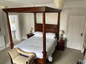 Arundel House Image 2