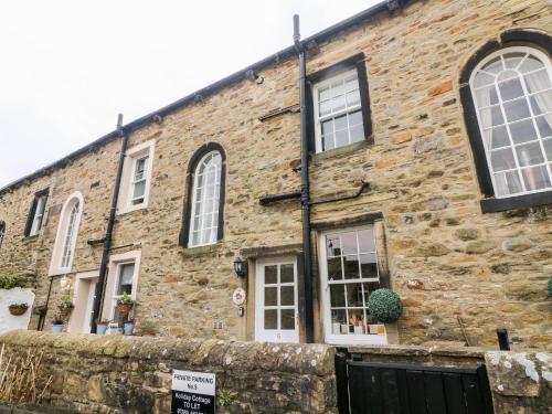 Town Cottage Image 3