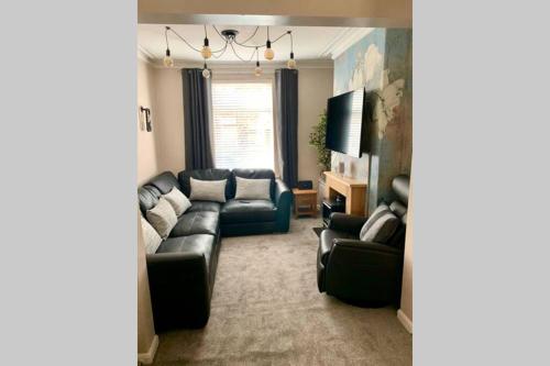 Durham House - Fantastic Location and Great Price in Scarborough Image 1