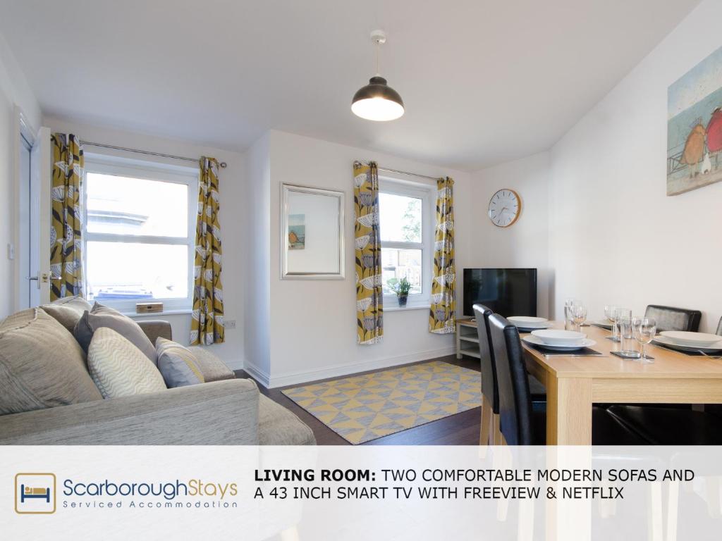 Candler Lodge - 3 BEDROOM TOWNHOUSE WITH PARKING - PATIO AREA & SEATING Image 2