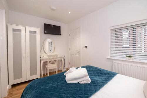 Henry Court Apartment 1 Image 2