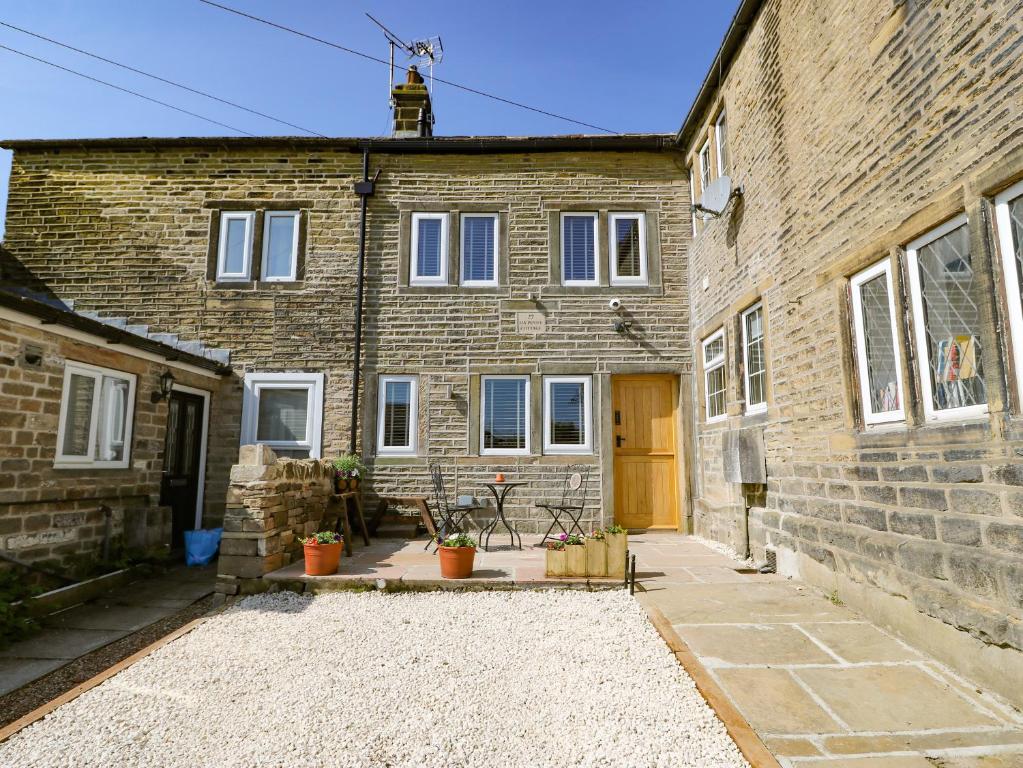 Ha'penny Cottage Image 1