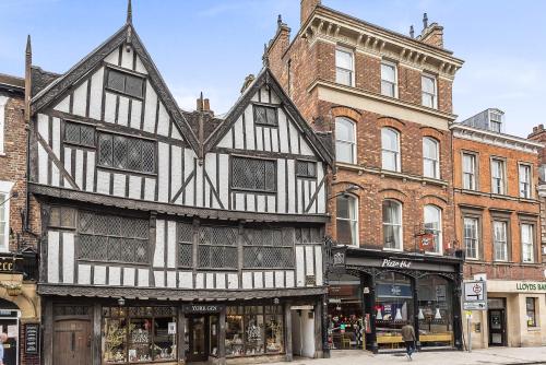 Rowntree One - Stunning Apartment- Grade II listed -Joseph Rowntree Birthplace Image 1