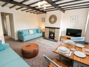 Duck Egg Cottage Image 3