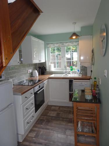 Signal Cottage Image 3