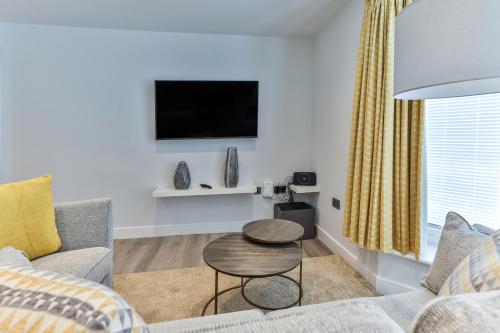 13 Belle House - Apartment 1 Image 4