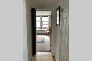 Stylish studio gem in the heart of Hebden Image 3