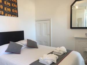 Diamonds Guest House Image 3