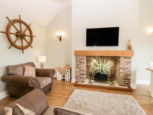 Shipswheel Cottage Image 3