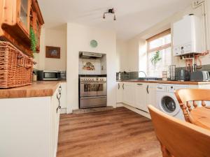 Sage Cottage Image 3