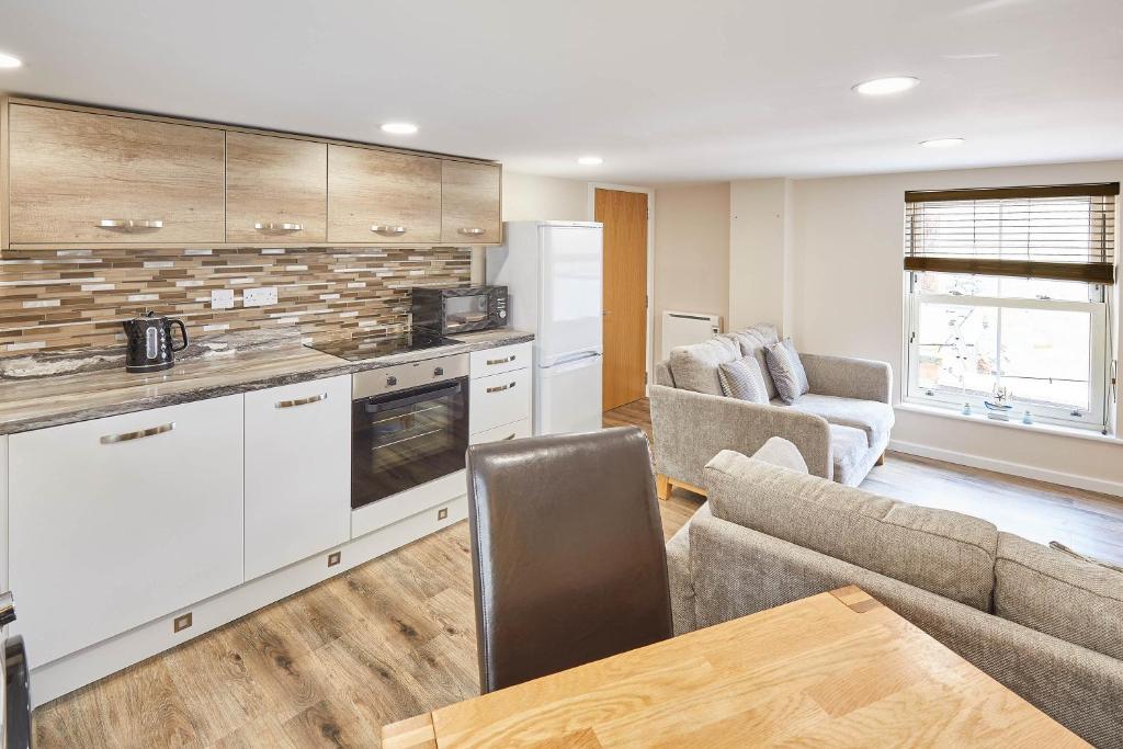Host & Stay - Harbour View Apartment Image 3