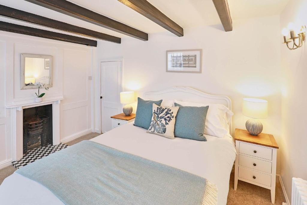 Host & Stay - Mast Cottage Image 2