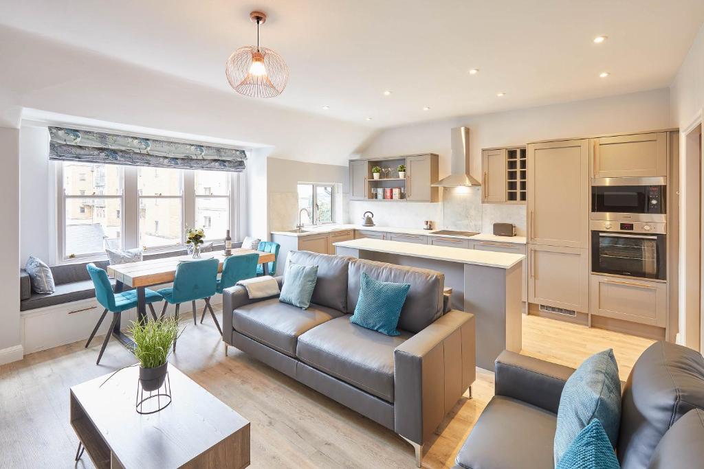 Host & Stay - The Avenue Victoria Apartment Image 1