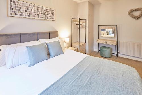 Host & Stay - The Avenue Victoria Apartment Image 2
