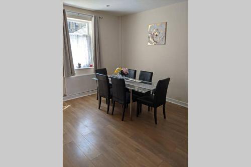 Modern holiday let in Skipton, North Yorkshire Image 2
