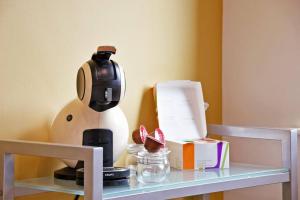 Modern, City Centre, Studio Apartment with FREE WIFI, GYM ACCESS, NETFLIX - West One Image 1