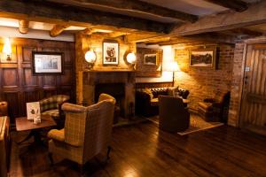 The Red Lion Inn by Greene King Inns Image 1