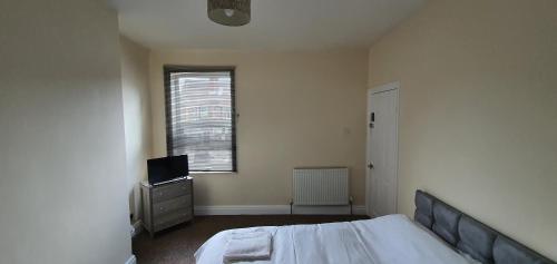 APARTMENT in CENTRAL DONCASTER Image 1