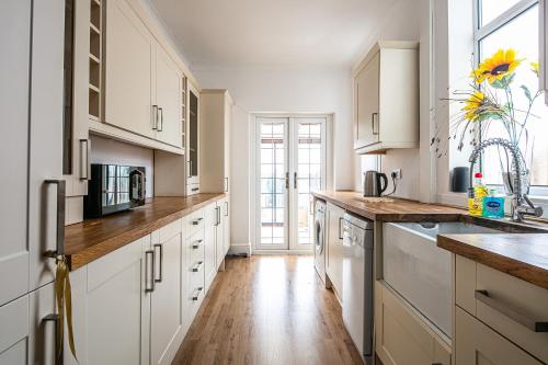 Regent House Image 4