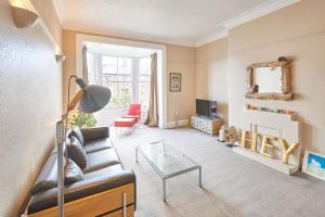 Host & Stay - Little Acorn Apartment Image 8