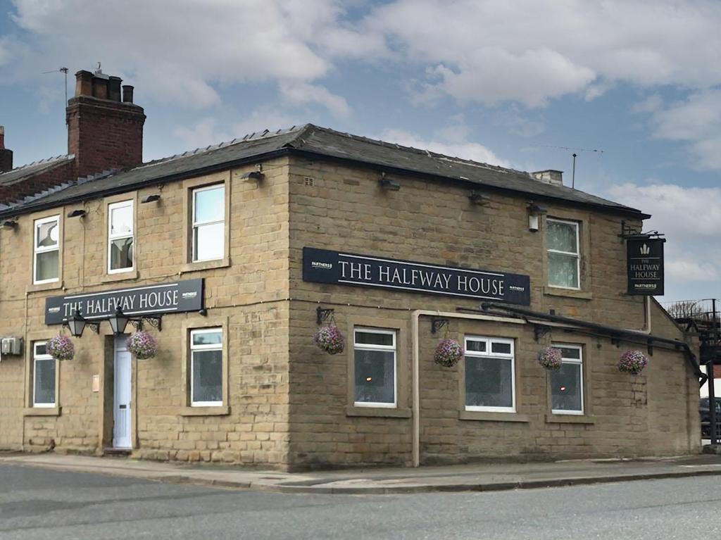The Halfway House Inn Image 3
