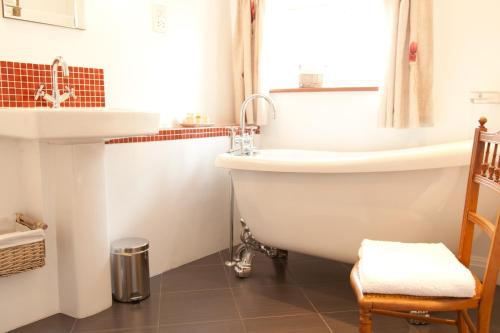 Belmont Bed and Breakfast Image 2