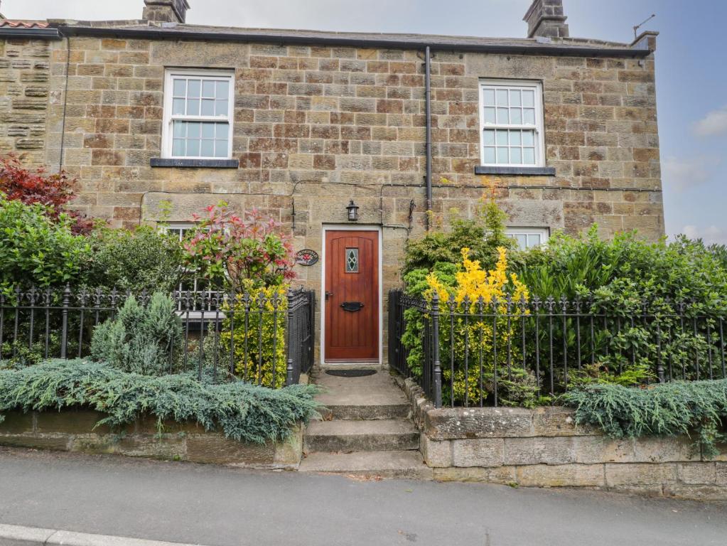 Springfield Cottage Image 2