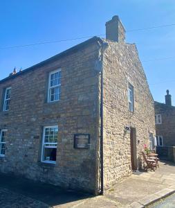 Johnnies Cottage a 1 bedroom bolt hole in the heart of Bainbridge, Yorkshire Dales Image 1