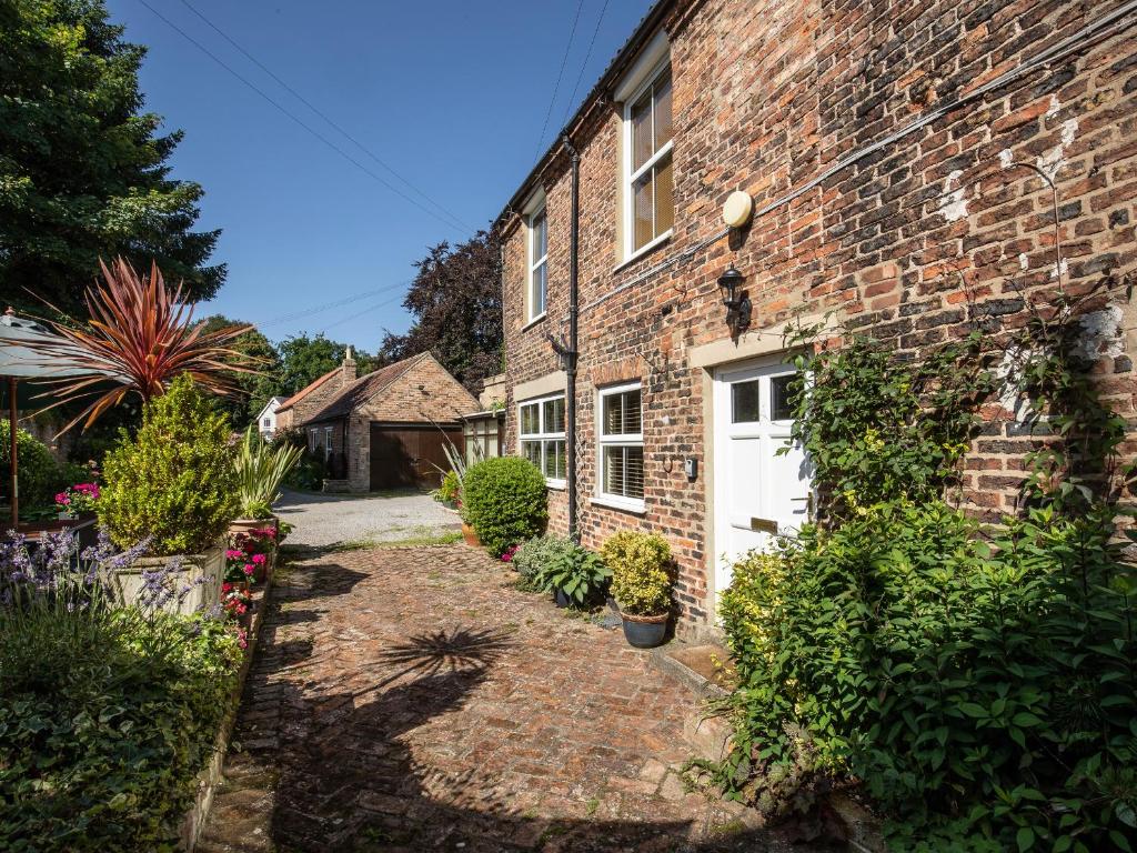 The Georgian Cottage Image 2