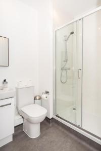 Entire 1 Bed - No. 45 - Free Parking - The Cosy Collection Ltd Image 2