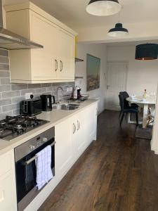 The Kensington - Free Parking - York Victorian House - Holiday Home Image 3
