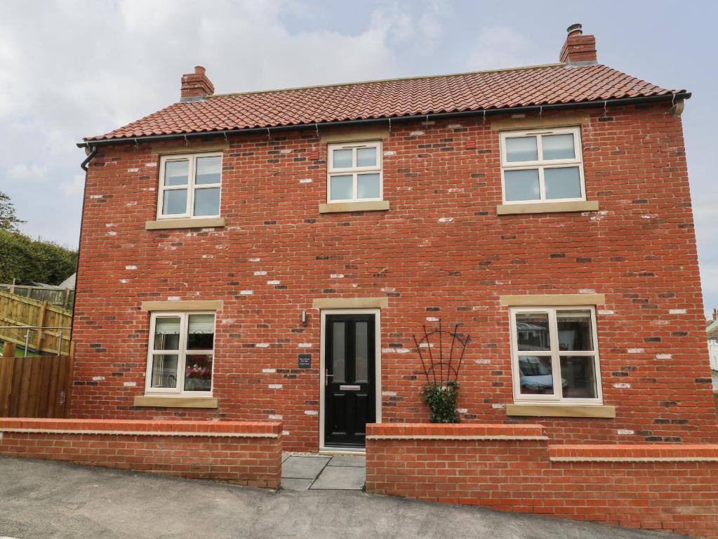 Holly Farm Cottage Image 1
