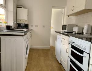 The Stray - Free Parking - York Victorian House - Holiday Home Image 1
