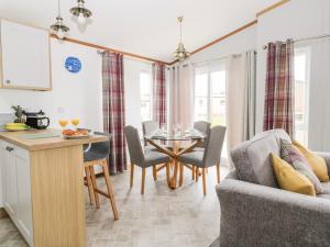 15 Bridlington Bay Image 2