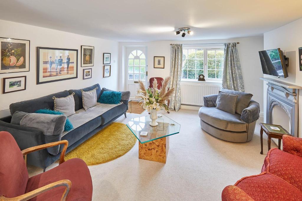 Host & Stay - Rose Cottage Image 3