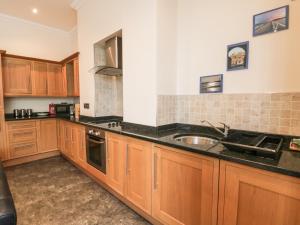 Flat 4, Whitby Image 3