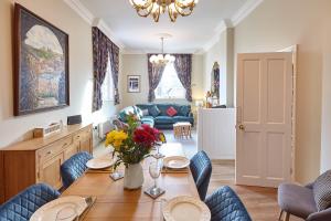 Host & Stay - The Old Chapel Image 1