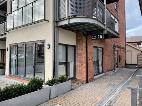 10 Argyle Court Image 1