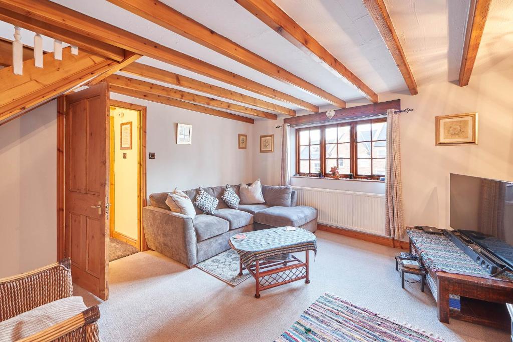 Host & Stay - Oldcorn Cottage Image 2