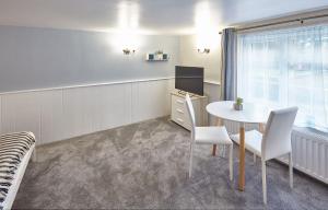 Host & Stay - Princess Place Studio Image 4