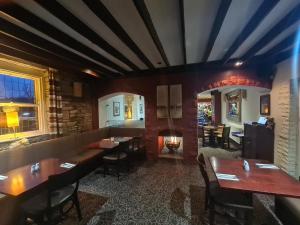 The Stump Cross inn Image 3