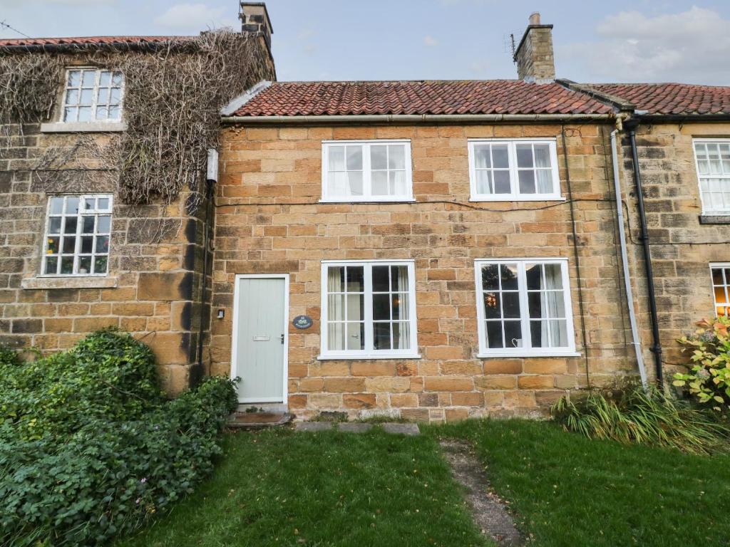 Jenny's Cottage Image 1