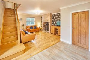 Host & Stay - Holmedene Image 2