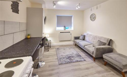 Host & Stay- Ramshill Cottage Image 2