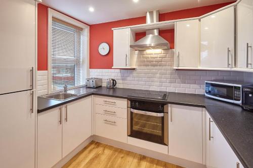 Host & Stay - Mindello Apartment Image 1