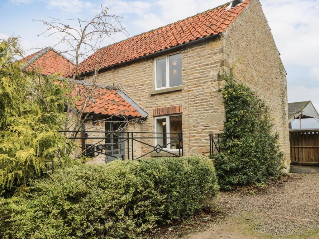 Barn Cottage Image 1
