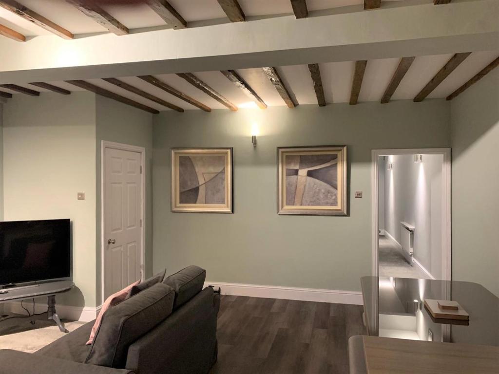 Apartment Two, The Carriage House, York Image 1