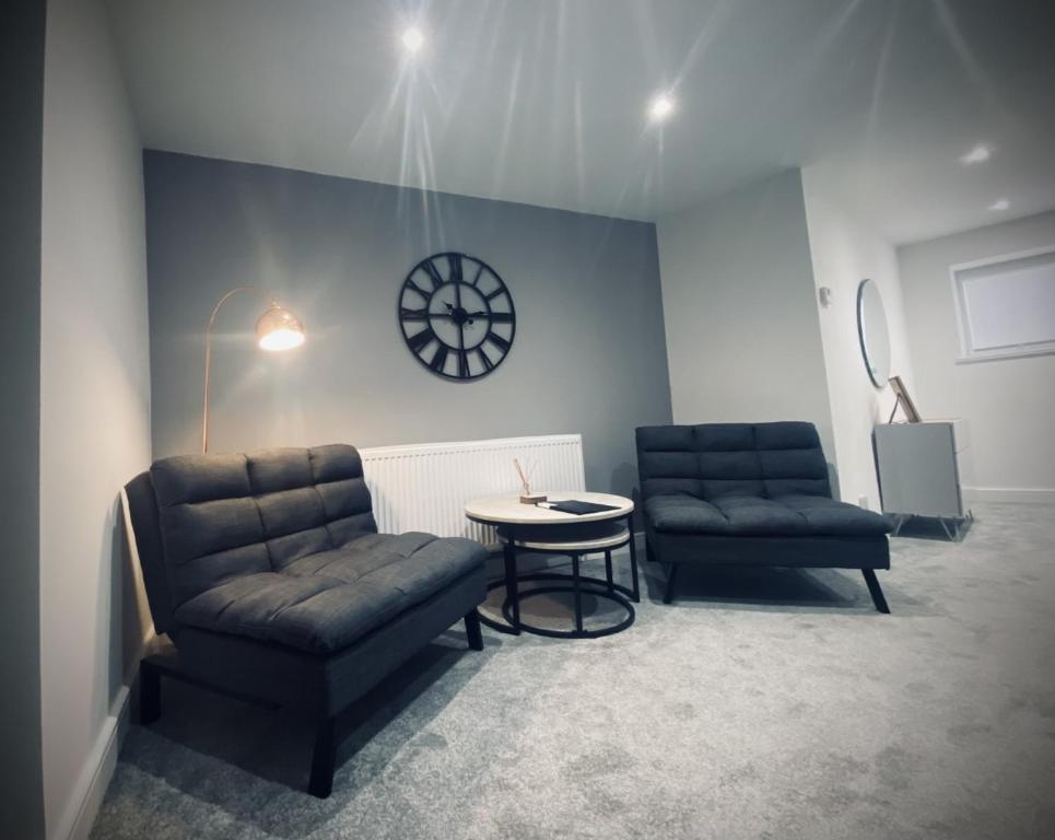 Seaview Luxury Apartments Image 1